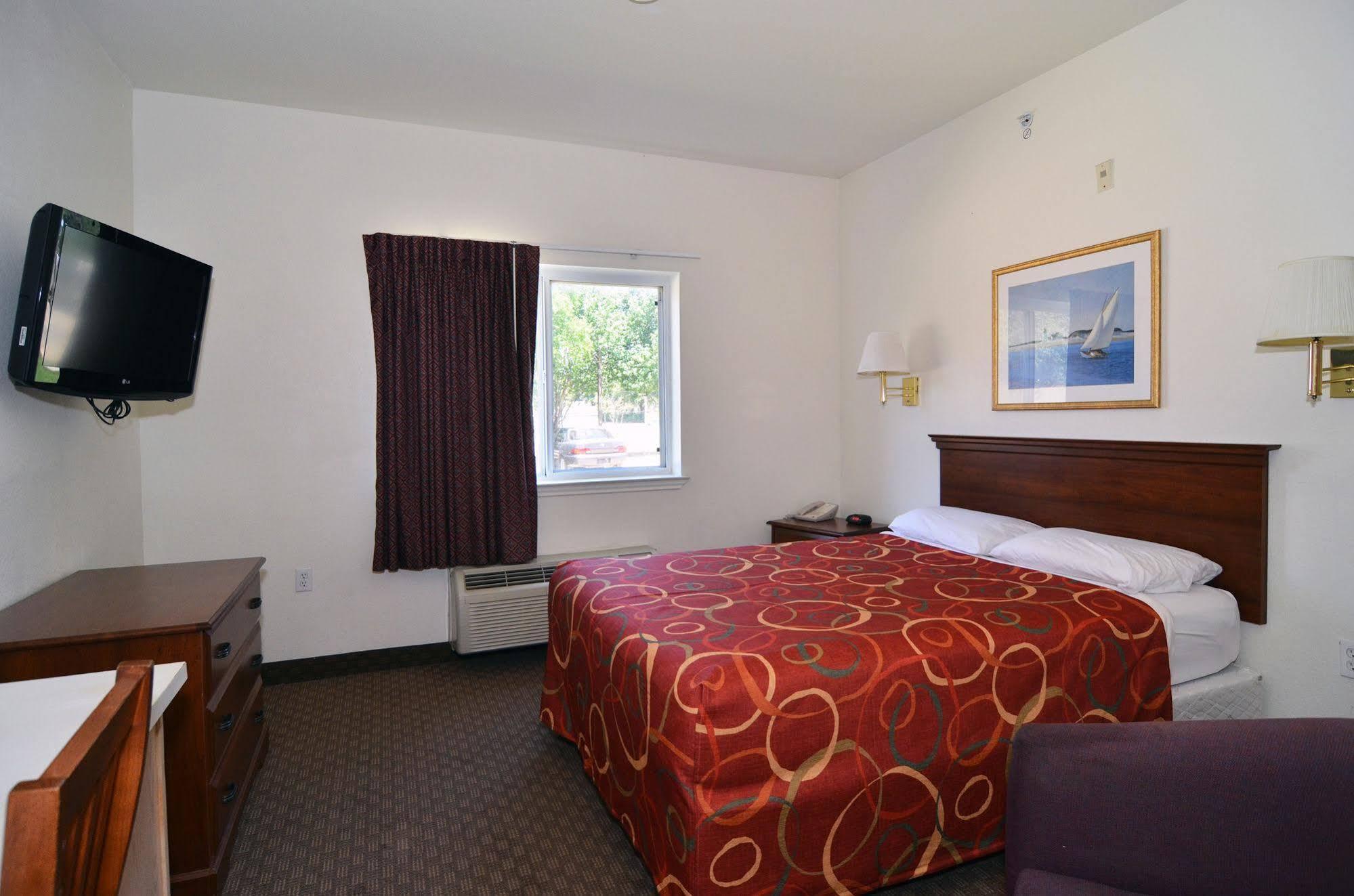 Intown Suites Extended Stay Austin Tx - Research Blvd Jollyville Екстериор снимка