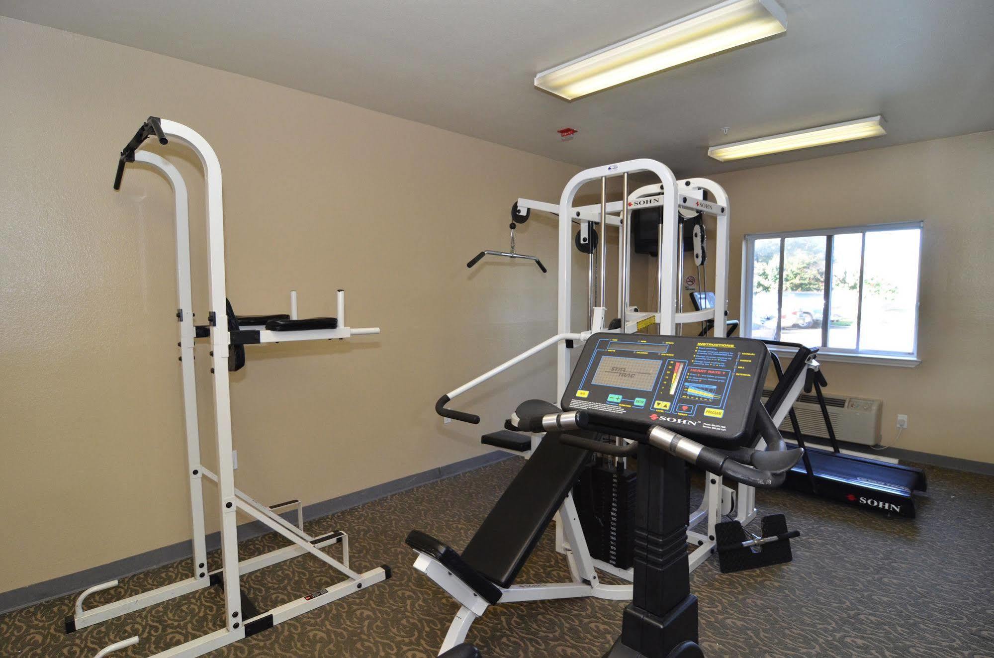 Intown Suites Extended Stay Austin Tx - Research Blvd Jollyville Екстериор снимка